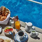ديفاني كورفو بالاس