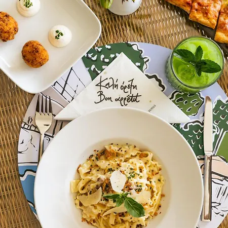 ディバーニ コルフパレス ホテル