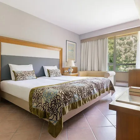 ホテル ディバーニ コルフパレス