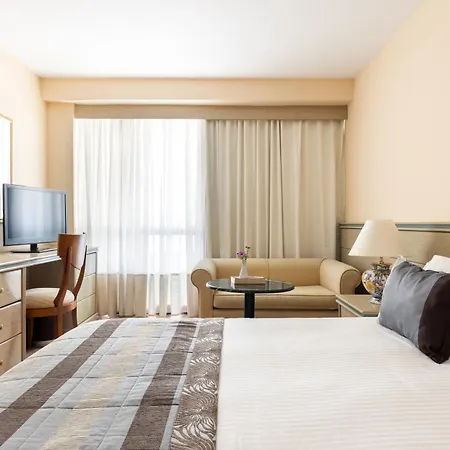 ディバーニ コルフパレス 4*