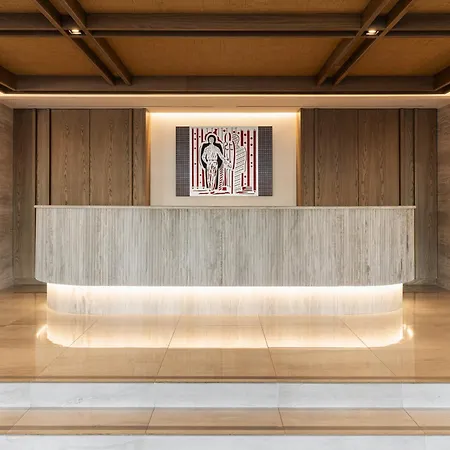 ディバーニ コルフパレス ホテル 4*