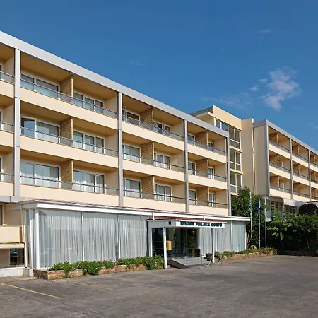 ディバーニ コルフパレス コルフ島